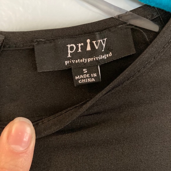 Black Keyhole Body-con Dress - Picture 3 of 4